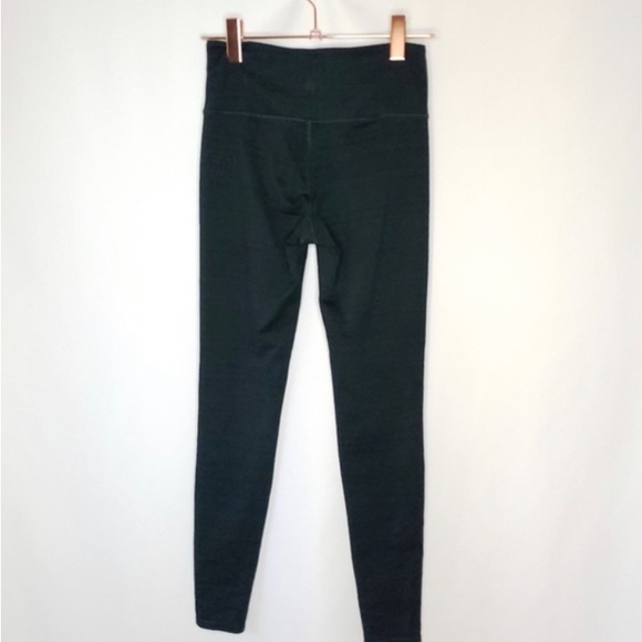 Athleta Jacquard High Rise Ripple Chaturanga🌼 - Picture 3 of 5